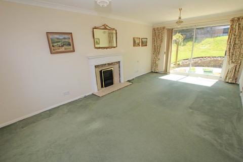 16 Ascot Close, Eastbourne, BN20 7HL