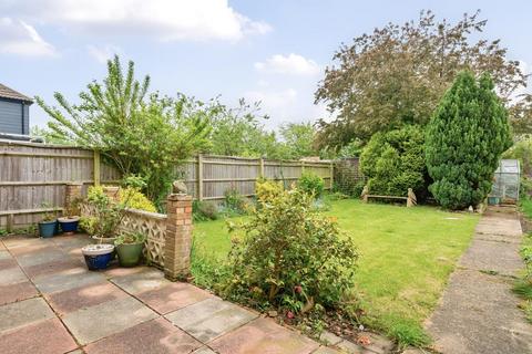 44 Chinnor Road, Thame, OX9 3LR