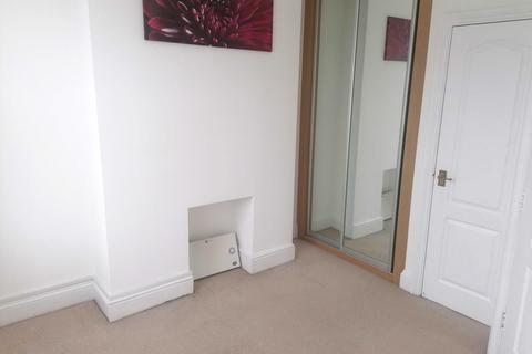 1 bedroom flat to rent, A WELL PRESENTED ONE BEDROOM FLAT - CAMPBELL ROAD, BOURNEMOUTH