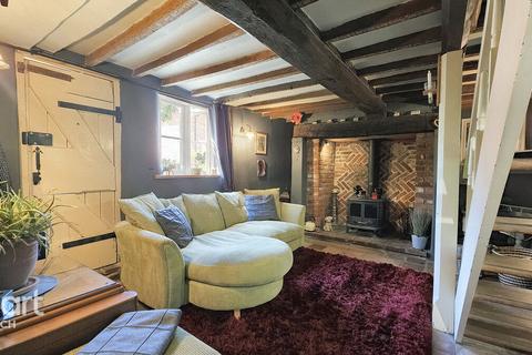 2 bedroom cottage for sale, The Street, NORWICH