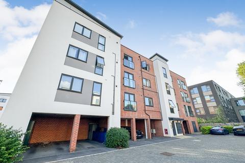 Flat 3, 1 Elvian Close, Reading, RG30 3FN