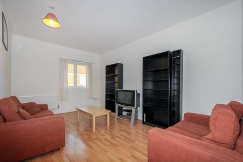 3 bedroom flat to rent, Tower Mill Road Peckham SE15