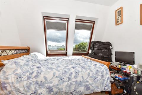 2 bedroom apartment for sale, Marshalls Road, Sutton, Surrey