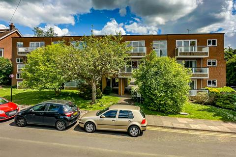 3 bedroom apartment for sale, Murton Court, Hillside Road, St Albans, Hertfordshire, AL1