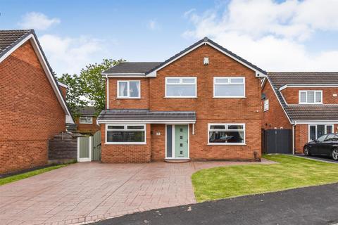 4 bedroom detached house for sale, Astley, Manchester M29