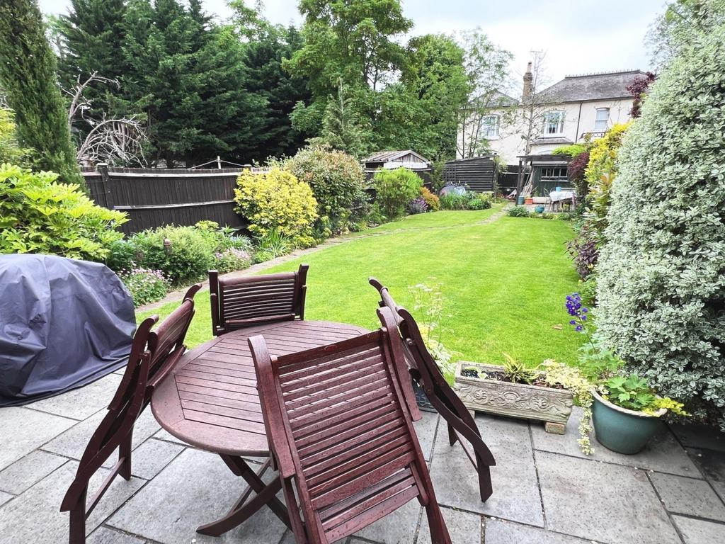 207 Wendover Road Gdn 2