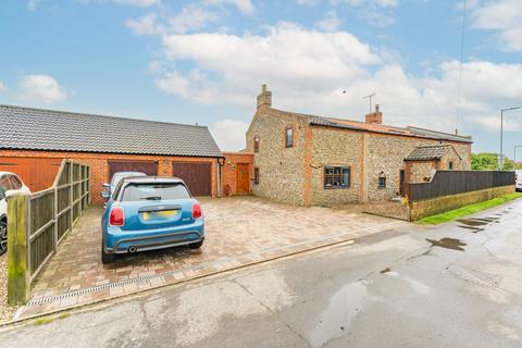 5 bedroom detached house for sale, Keswick Road, Bacton