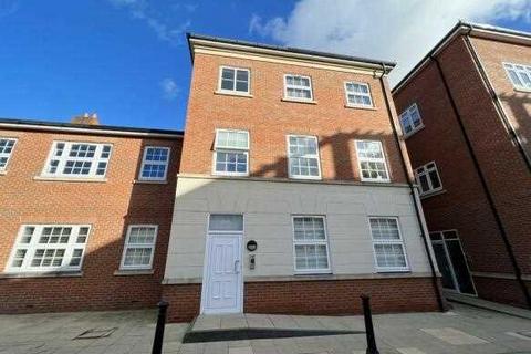 2 bedroom apartment to rent, Dickens Heath, Solihull B90