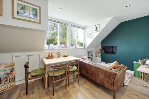 2 bedroom flat for sale, Aldridge Road Villas, London, W11