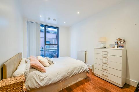 1 bedroom flat for sale, New Century House, E16, Royal Docks, London, E16