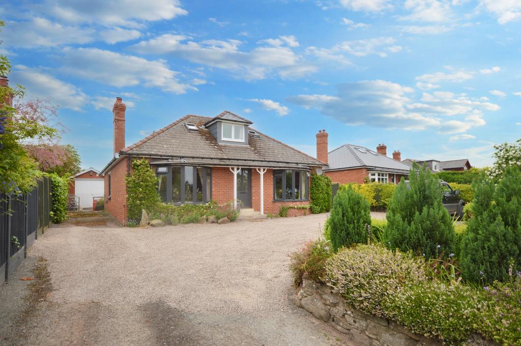 Eardisley, Hereford HR3 3 bed detached bungalow for sale - £415,000