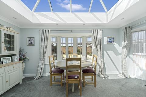 16 Cardigan Crescent, Weston-super-mare, BS22 8NT
