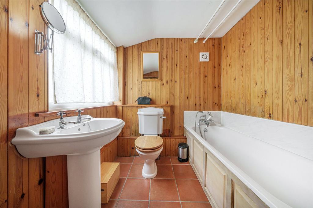 Main Bathroom