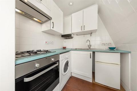 Studio for sale, Fermoy Road, W9