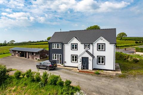 5 bedroom property with land for sale, Henllan, Llandysul, SA44