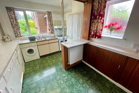 3 bedroom semi-detached house for sale, New Road, Wednesfield, Wolverhampton, WV10