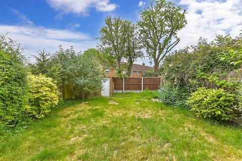 2 bedroom end of terrace house for sale, Theydon Crescent, Basildon, Essex