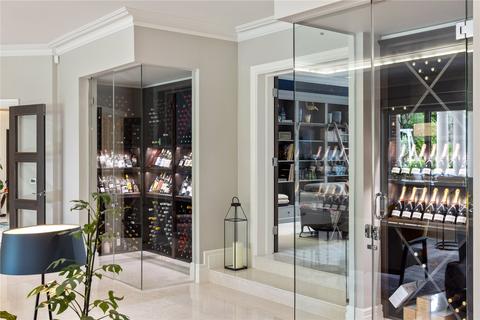 2 Regents Walk, Ascot, SL5 9JQ