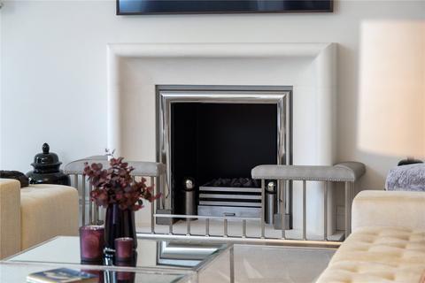 2 Regents Walk, Ascot, SL5 9JQ