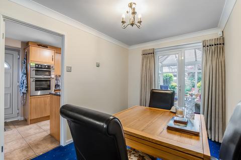 3 bedroom detached house for sale, Greenfields Way, Burley in Wharfedale, Ilkley, West Yorkshire, LS29