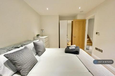4 bedroom house to rent, Lotus Mews London N19