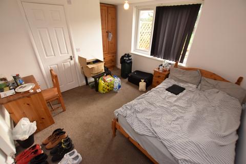 1 bedroom semi-detached house to rent, R1 Friars Avenue, Northampton NN4