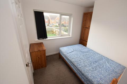 1 bedroom semi-detached house to rent, R3 Friars Avenue, Northampton NN4