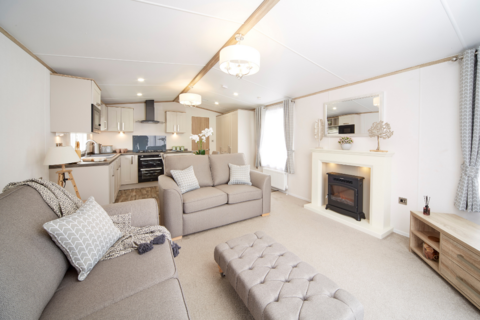 2 bedroom static caravan for sale, Burnham On Crouch Essex