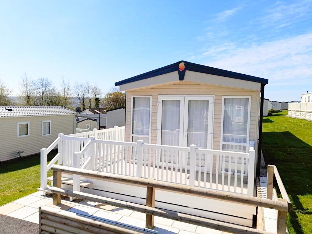 burnham-on-crouch-essex-2-bed-static-caravan-142-995