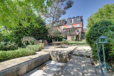 110 Blenheim Road, Caversham, Reading, RG4 7RR