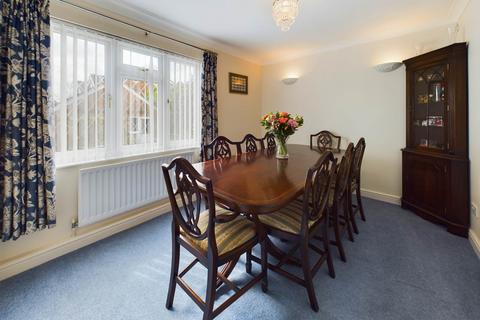 4 bedroom detached house for sale, Knights Orchard, Hemel Hempstead