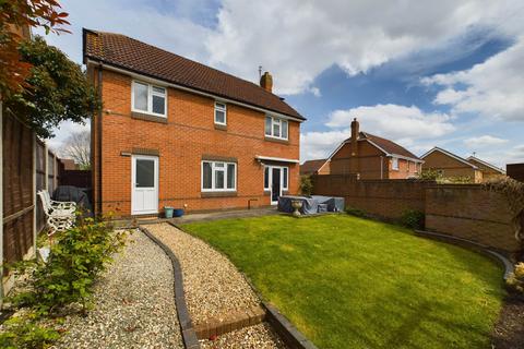 4 bedroom detached house for sale, Knights Orchard, Hemel Hempstead