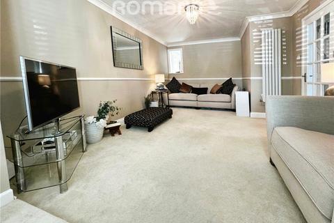 3 bedroom end of terrace house for sale, Cambridge Road, Owlsmoor, Sandhurst