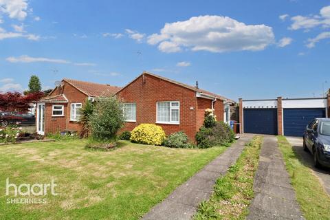 2 bedroom semi-detached bungalow for sale, Seaview Avenue, Leysdown on sea