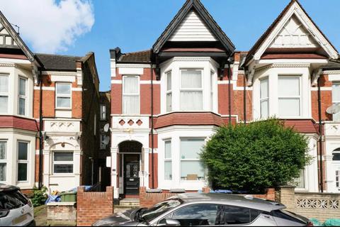 2 bedroom flat for sale, Sellons Avenue, London NW10