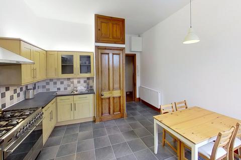 1 bedroom flat to rent, Albyn Grove, Top Floor Left, Aberdeen, AB10