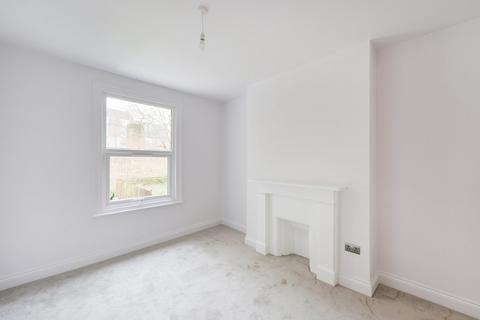 1 bedroom flat to rent, Askew Crescent, Shepherd's Bush W12