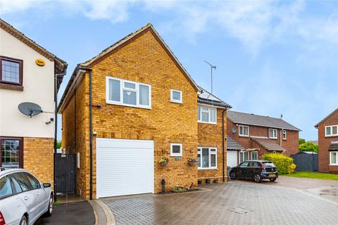 4 bedroom detached house for sale, Rembrandt Grove, Chelmsford, Essex, CM1