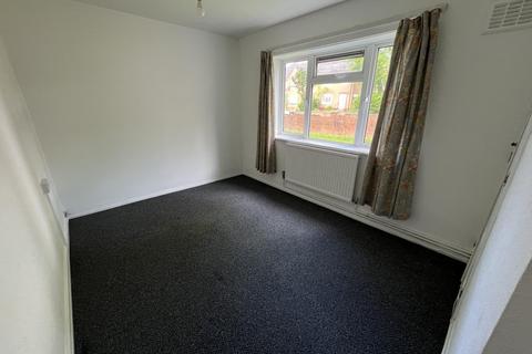 2 bedroom flat to rent, Greenway Road, Rumney, CF3