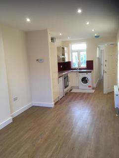 2 bedroom flat to rent, 22 Hide Road, Harrow HA1