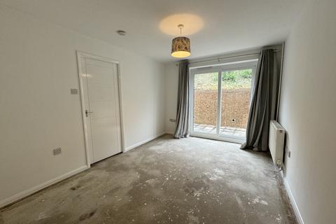 1 bedroom house to rent, St. Crispians, Seaford BN25