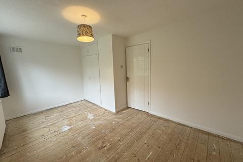 1 bedroom house to rent, St. Crispians, Seaford BN25