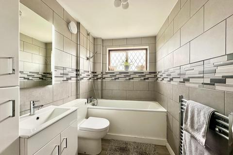 79 Leonard Avenue, Swanscombe, DA10 0EZ