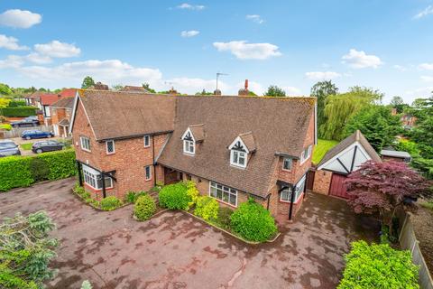 5 bedroom detached house for sale, Long Lane, Ickenham, Uxbridge UB10