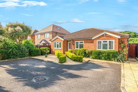 3 bedroom bungalow for sale, Ashgrove Road, Ashford, TW15