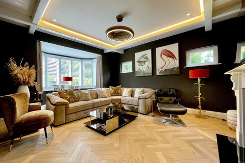 18 Elgin Road, Bournemouth, BH4 9NL