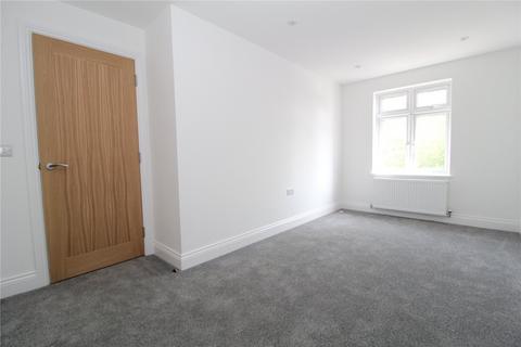 1 bedroom apartment to rent, St. Michaels Mews, Kings Road, CM14