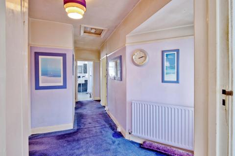 10 Beechmont Gardens, Southend-on-sea, SS2 6RP