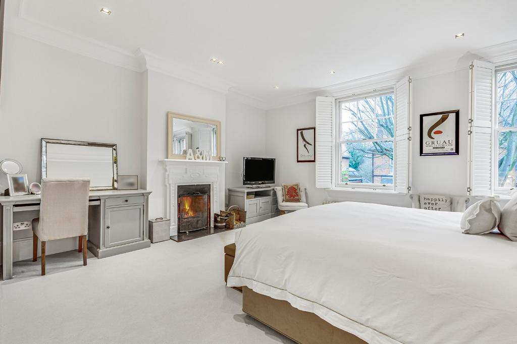 Main Bedroom