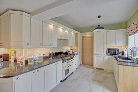 4 bedroom detached house for sale, Woodhall Park Mount, Pudsey, West Yorkshire, LS28
